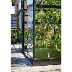 Dame Halls QUBE 816 SOKKEL SORT 13 M²
