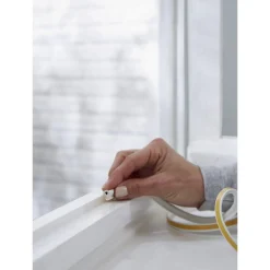 Tesa MOLL P-PROFIL TÆTNINGSLISTE 25 M X 9 MM X 5,50 MM HVID