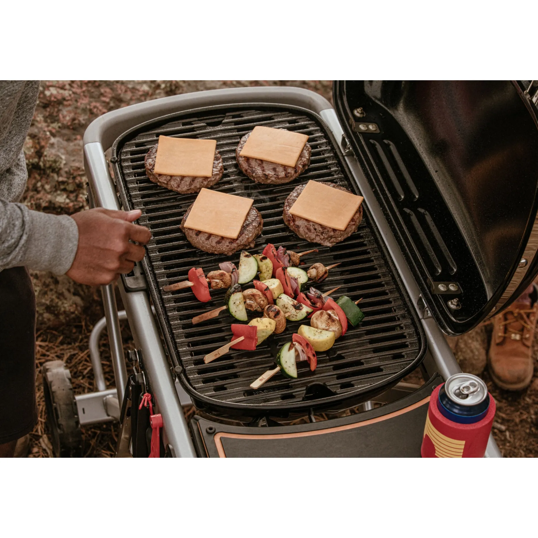 WEBER TRAVELER GASGRILL SORT